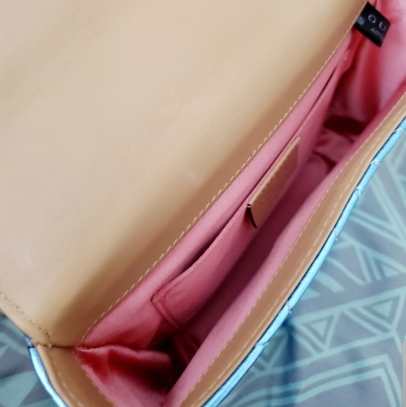 Gucci Metallic Light Blue Chevron Tiger Broadway - Picture 2 of 4